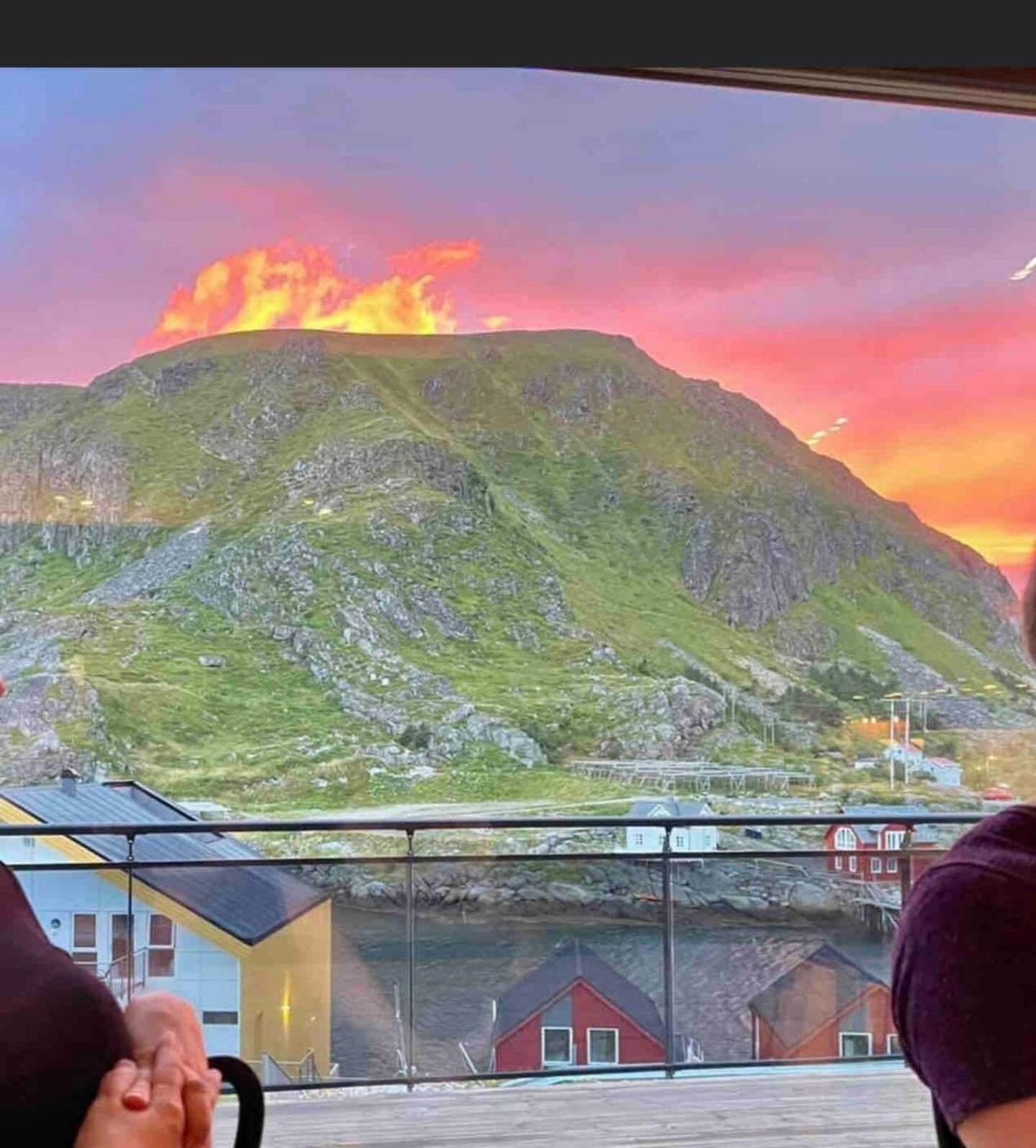 Appartement Lofoten Seaview à Ballstad Extérieur photo